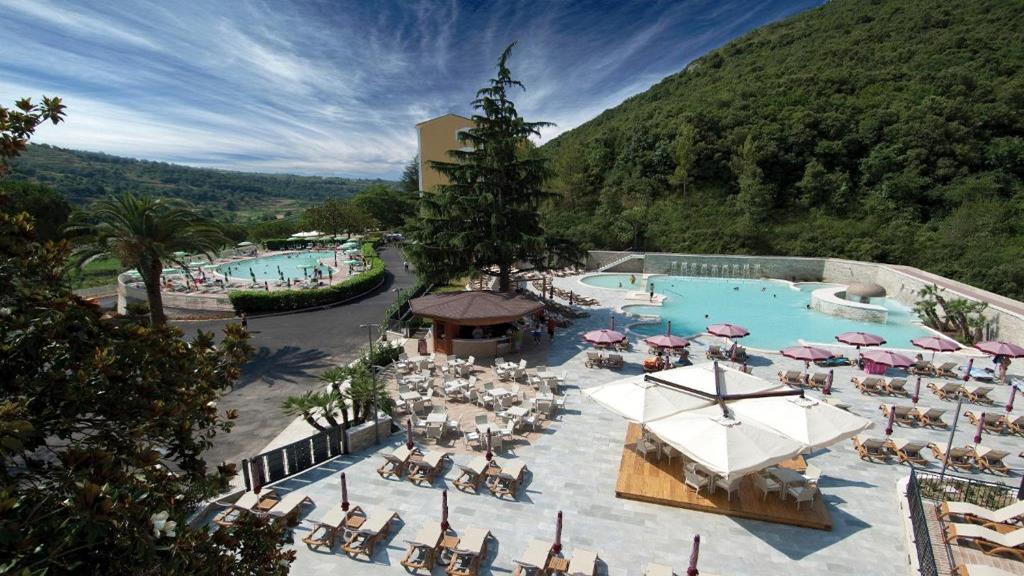 Hotel Complesso Termale Vescine Castelforte Exterior foto